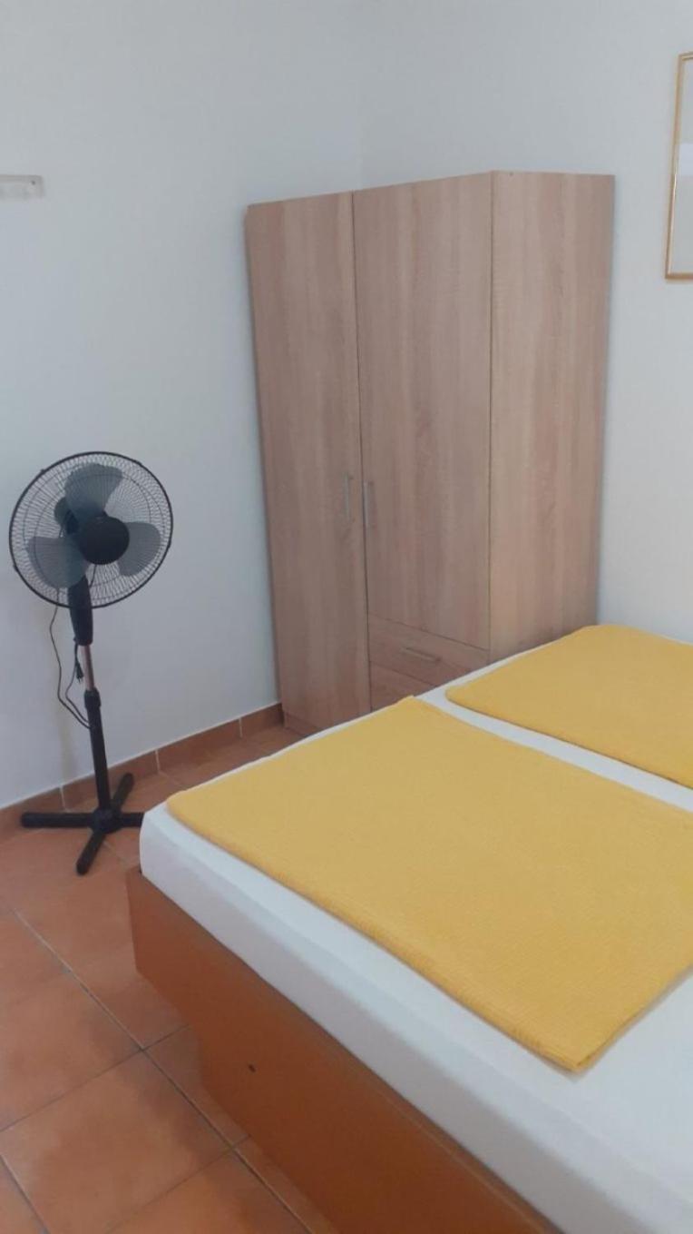 Apartments Dobri - 500M From Beach Nin Dış mekan fotoğraf